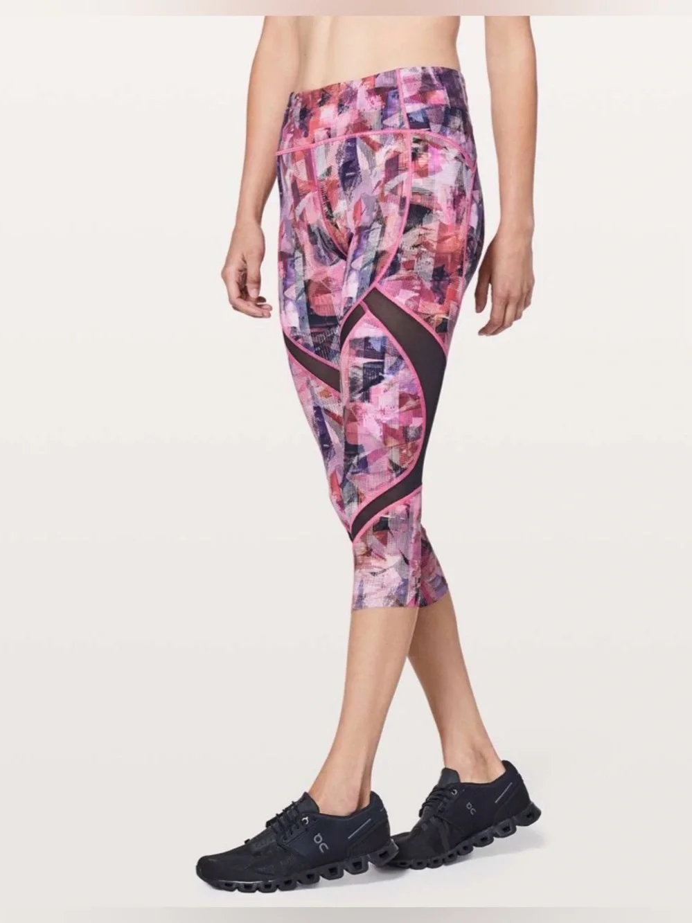 Lululemon On Pace Crop 21” Sun Dazed Multi Pink Black Mesh Leggings Size 8